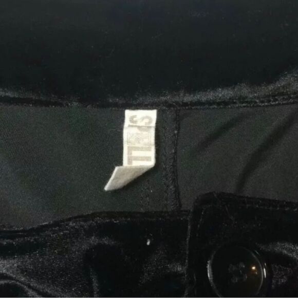 *SPELL & The Gypsy* Black Velvet Shorts Size Small - Picture 3 of 5